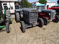 Tracteur Deering gris (ph F. Mrugala, St Jean de Touslas)(2)
